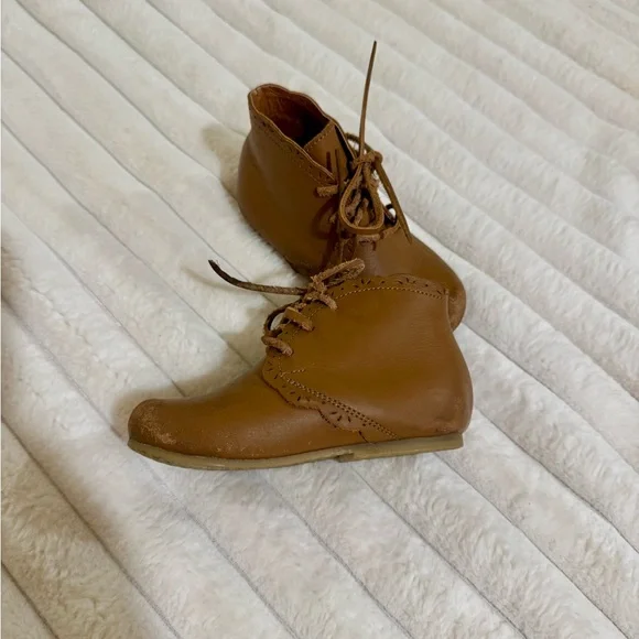 Classic Tan Kids Boots - Picture 2 of 2